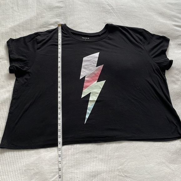 𝅺torrid Lightning Bolt Relaxed Fit Triblend Jersey Crop Crew Tee - Picture 8 of 10